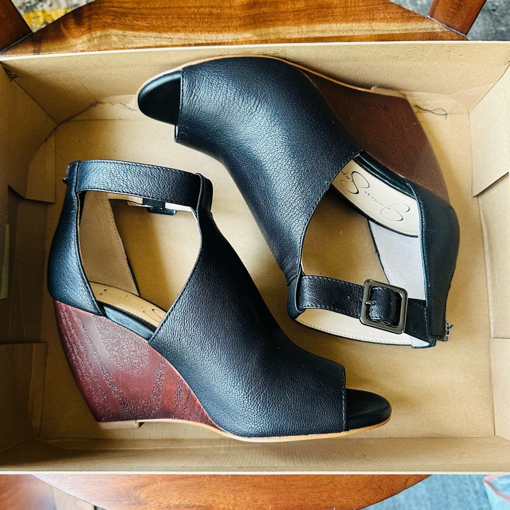 Jessica Simpson Women’s - Black Leather Crimsella Wedge Sandal
